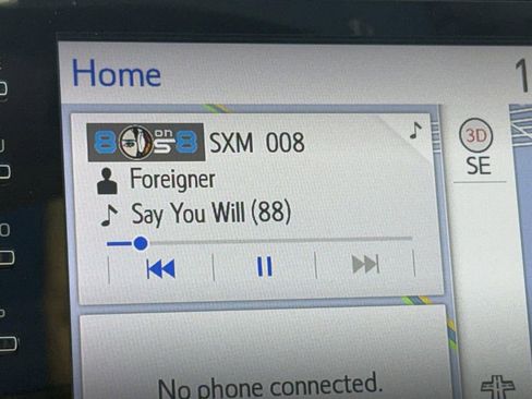 Used 2024 Toyota Camry XSE w/ Navigation Package image 12