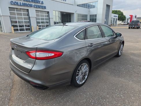 Used 2014 Ford Fusion SE w/ Equipment Group 202A FWD image 4