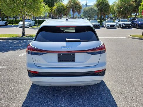 Used 2023 Audi Q4 e-tron Premium w/ Convenience Package RWD image 5