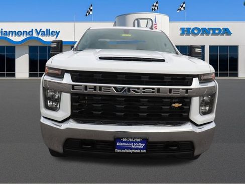 Used 2023 Chevrolet Silverado 2500 LT image 2