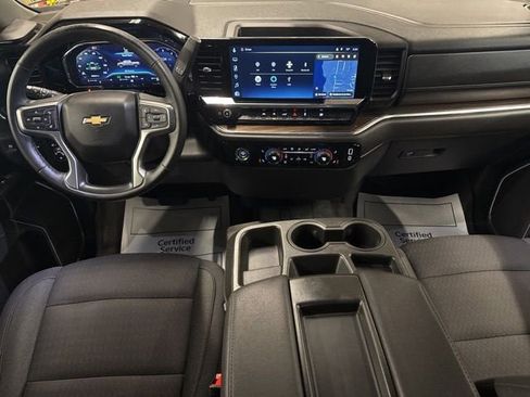 Used 2024 Chevrolet Silverado 1500 LT AWD/4WD image 22
