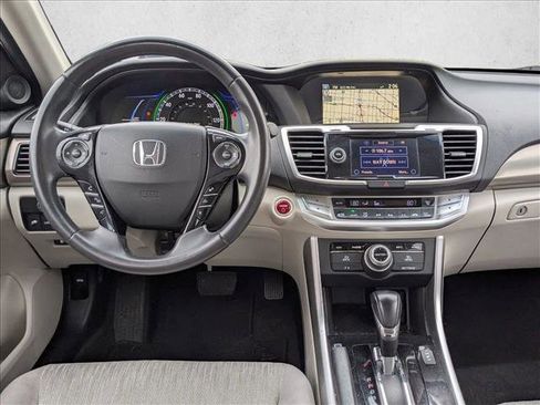 Used 2014 Honda Accord Plug-In Sedan image 16