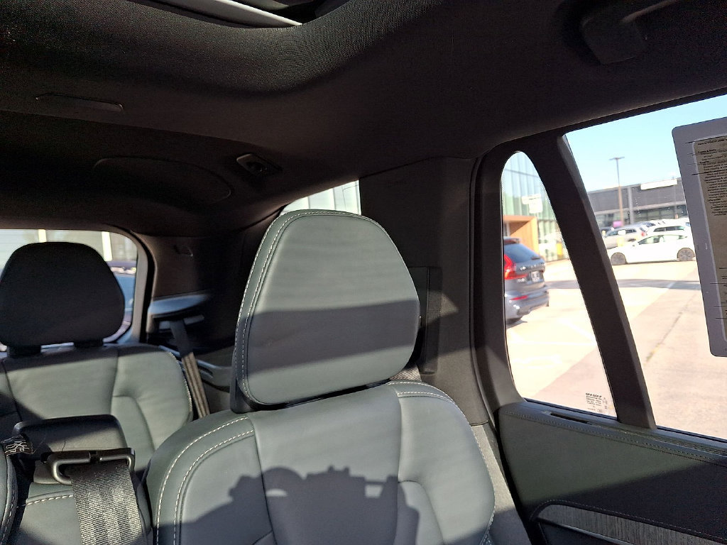 Used 2023 Volvo XC90 B6 Ultimate w/ Protection Package Premier AWD/4WD image 14