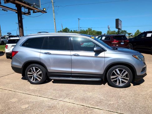 Used 2016 Honda Pilot Elite image 4