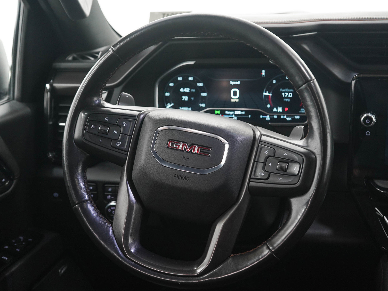 Used 2022 GMC Sierra 1500 AT4 w/ AT4 Premium Package AWD/4WD image 17