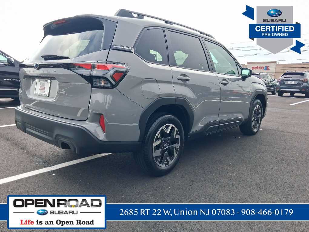 Used 2026 Subaru Forester Premium AWD/4WD image 3