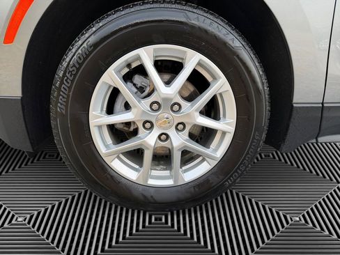 Used 2024 Chevrolet Equinox LS w/ Driver Confidence II Package image 9