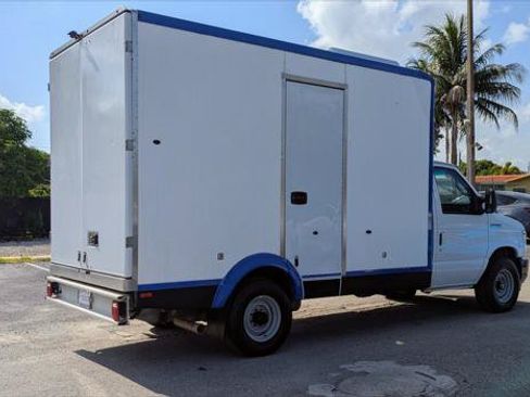 Used 2023 Ford E-350 and Econoline 350 Super Duty w/ Power Windows & Locks Group RWD image 8