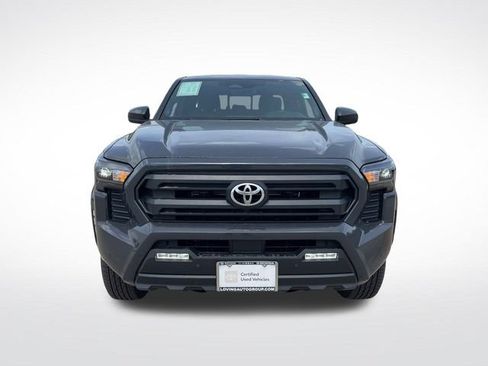Used 2025 Toyota Tacoma SR5 AWD/4WD image 19