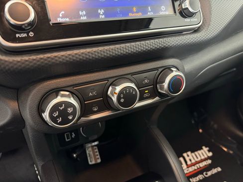 Used 2021 Nissan Kicks S image 15