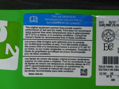 Used 2013 Ford Mustang Boss 302 w/ Boss 302 Accessory Pkg image 95