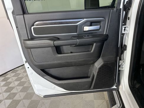 Used 2024 RAM 2500 Big Horn image 24