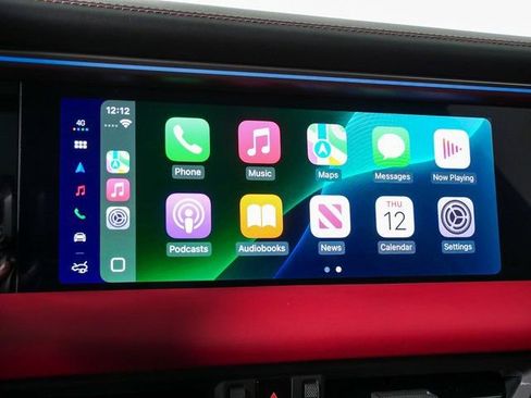 New 2026 Porsche Macan 4 Electric image 17