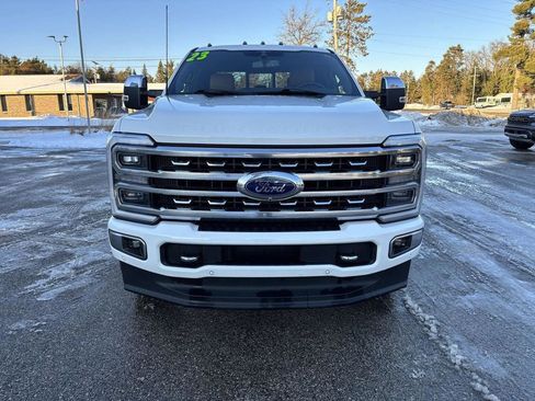 Used 2023 Ford F350 Platinum w/ FX4 Off-Road Package image 8