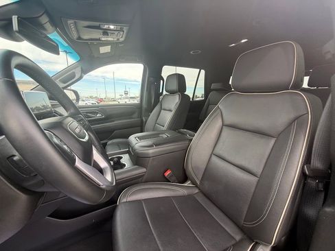 Used 2024 GMC Yukon SLT image 18