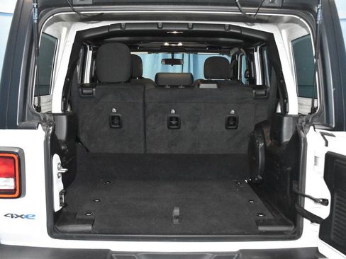 Used 2023 Jeep Wrangler Unlimited image 27