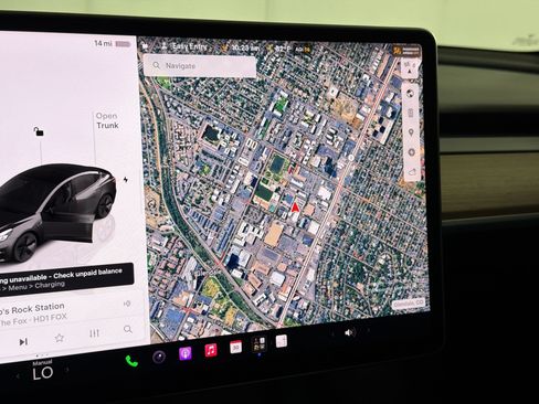 Used 2023 Tesla Model 3 Long Range AWD/4WD image 18