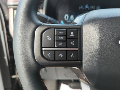 Used 2024 Ford Expedition Limited image 42