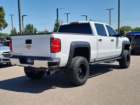 Used 2017 Chevrolet Silverado 2500 LT AWD/4WD image 3