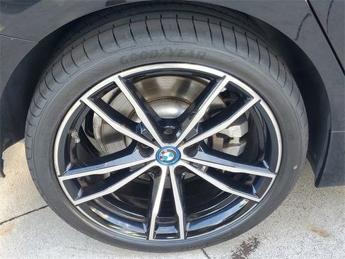 Used 2022 BMW 330e w/ M Sport Package image 7