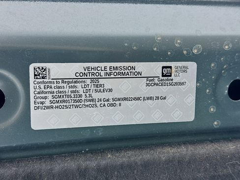 Used 2025 Chevrolet Silverado 1500 LT image 20