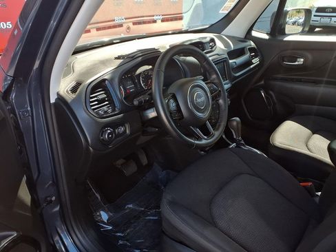 Used 2020 Jeep Renegade Altitude FWD image 15