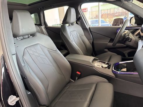 Used 2025 BMW X3 xDrive30i w/ Premium Package image 52