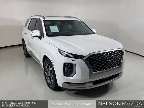 Used 2022 Hyundai Palisade Calligraphy w/ Cargo Package AWD/4WD image 3