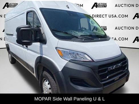 Used 2023 RAM ProMaster 2500 FWD image 3