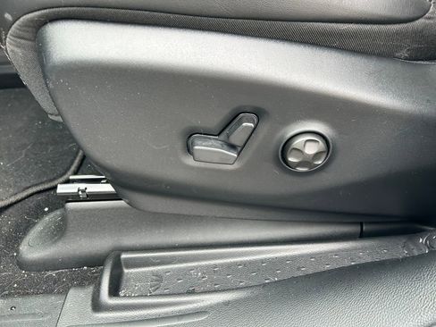 New 2026 Chrysler Pacifica Limited w/ S Appearance Package FWD image 22