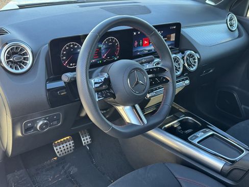 Used 2024 Mercedes-Benz GLA 250 image 17
