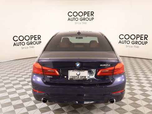 Used 2019 BMW 530e xDrive w/ Convenience Package image 23
