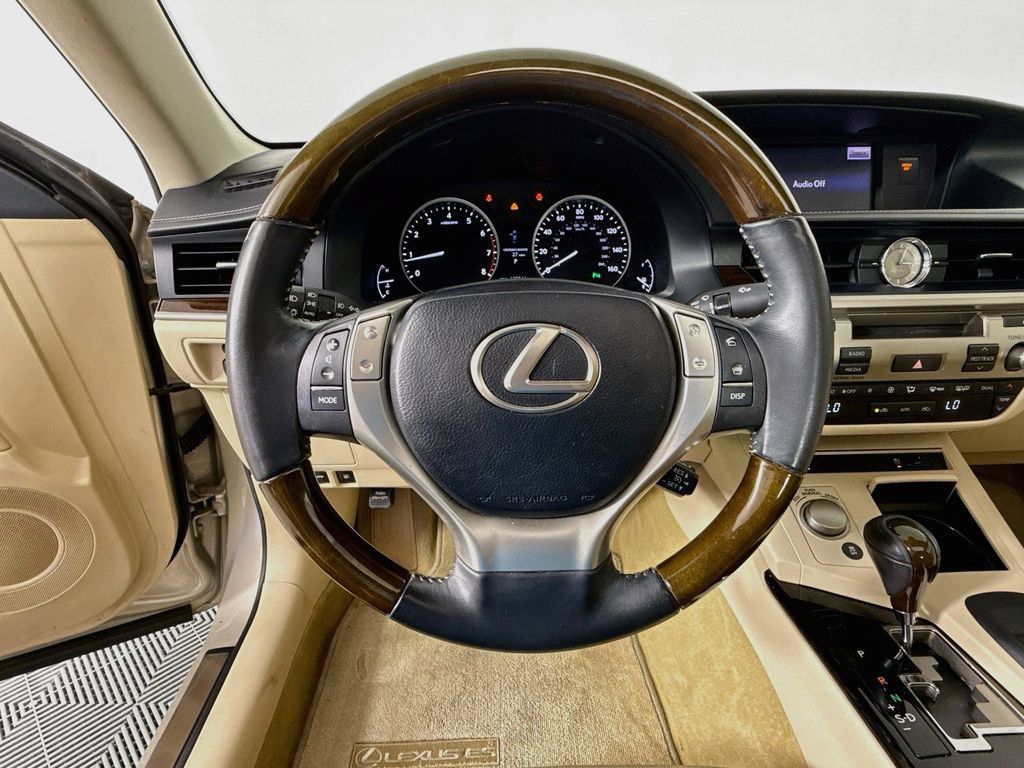 Used 2014 Lexus ES 350 w/ Premium Package FWD image 11