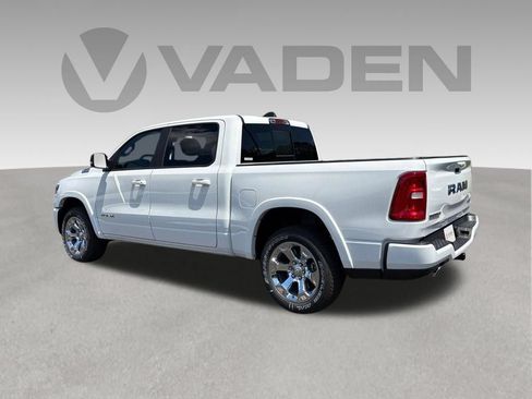 New 2026 RAM 1500 Big Horn AWD/4WD image 18