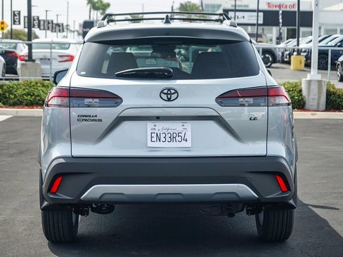 Used 2026 Toyota Corolla Cross LE image 6