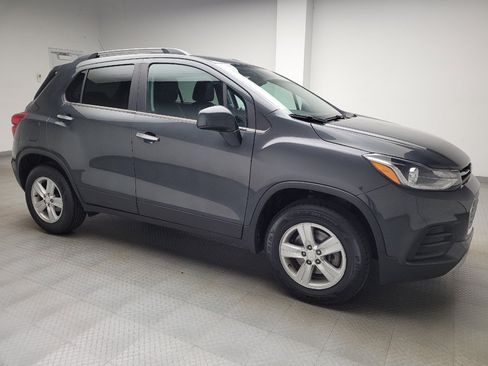 Used 2020 Chevrolet Trax LT w/ Driver Confidence Package AWD/4WD image 11
