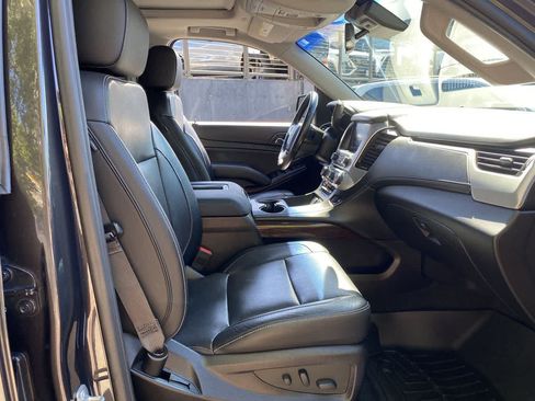 Used 2018 GMC Yukon SLT w/ Open Road Package AWD/4WD image 18