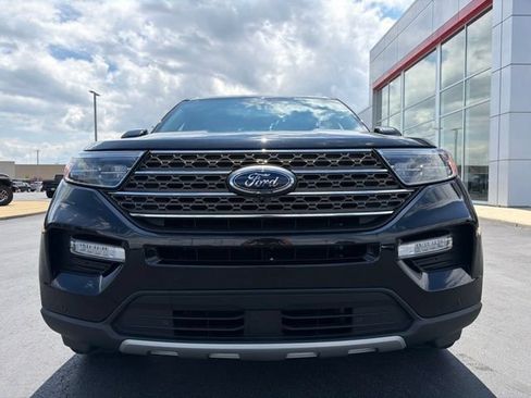 Used 2021 Ford Explorer King Ranch w/ Premium Technology Package AWD/4WD image 2