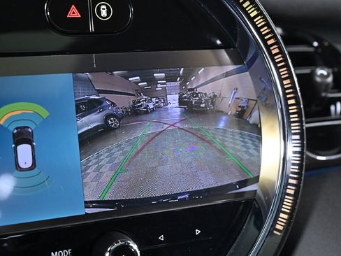 Used 2024 MINI Cooper SE image 16