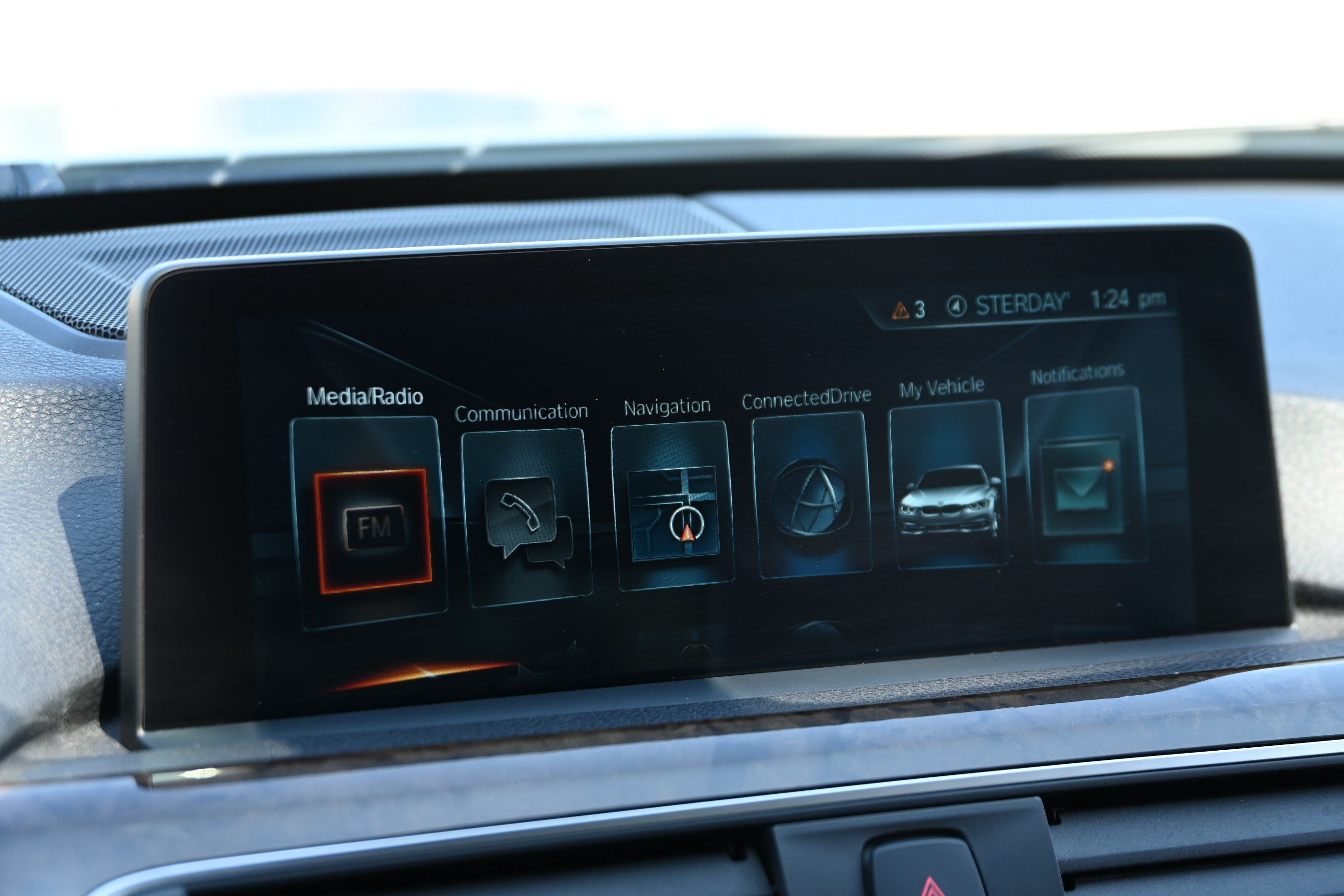 Used 2017 BMW 330i Sedan RWD image 17