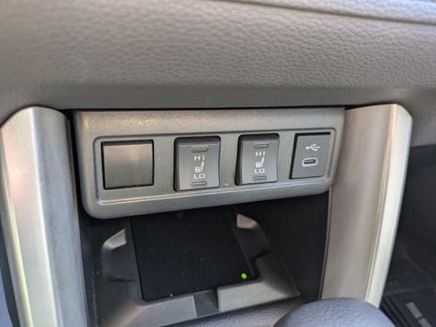 Certified 2024 Toyota Corolla Cross XSE w/ Convenience Package image 18