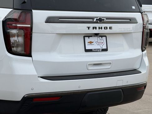 Certified 2022 Chevrolet Tahoe Z71 w/ Luxury Package image 6
