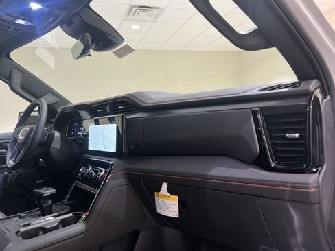 New 2026 GMC Sierra 1500 AT4 w/ AT4 Premium Package AWD/4WD image 29