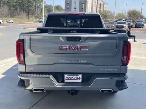 Used 2025 GMC Sierra 1500 Denali image 6