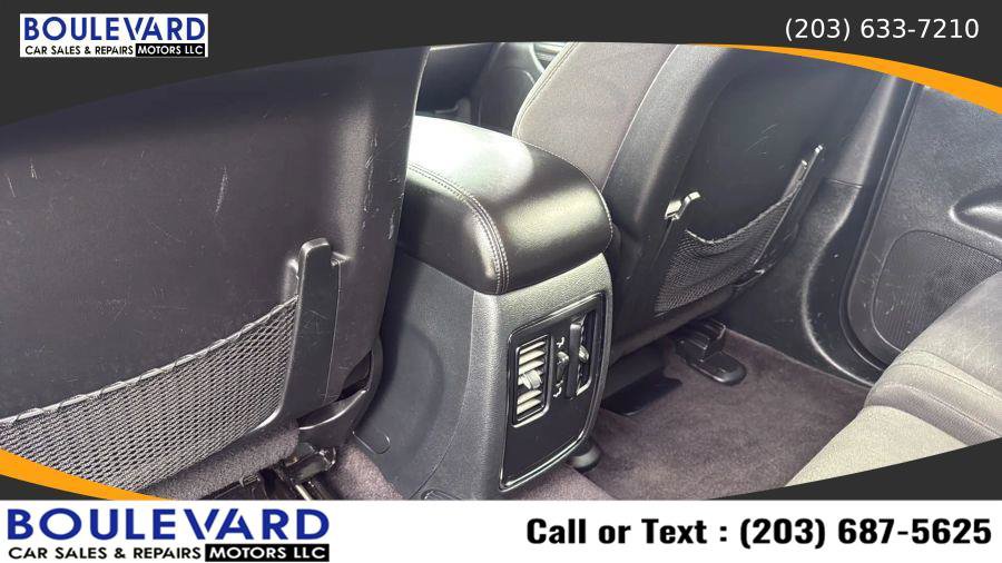 Used 2018 Dodge Durango SXT w/ Quick Order Package 2BB AWD/4WD image 31