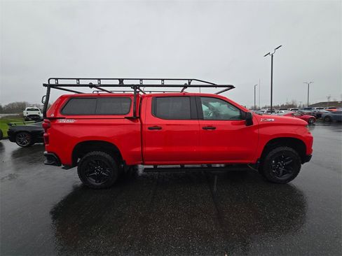 Used 2025 Chevrolet Silverado 1500 Custom Trail Boss image 2