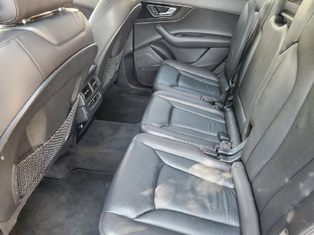 Used 2018 Audi Q7 3.0T Premium Plus w/ Premium Plus Package AWD/4WD image 30