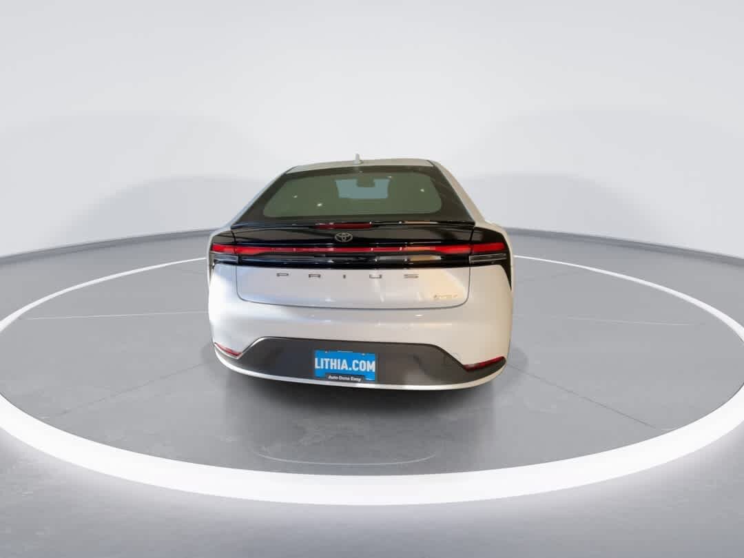 Used 2024 Toyota Prius LE AWD/4WD image 7
