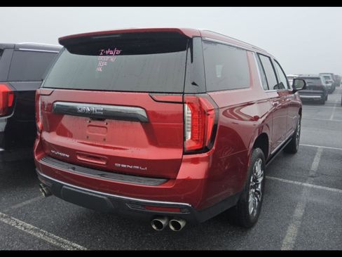 Used 2024 GMC Yukon XL Denali Ultimate image 2
