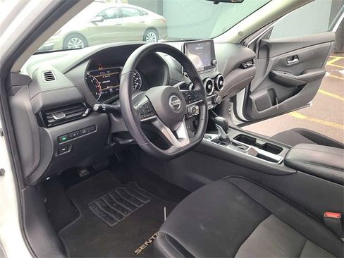 Used 2021 Nissan Sentra SV image 12